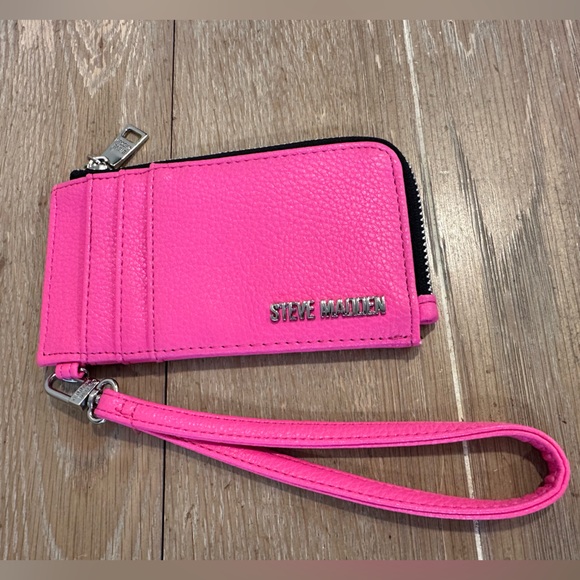 Steve Madden Handbags - Steve Madden Fuchsia Wristlet with Silver Accents - New without tags